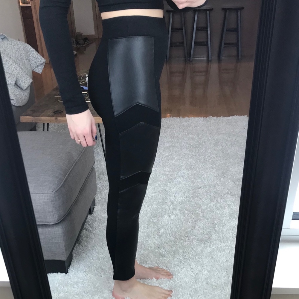 Faux-leather Patterned Legging